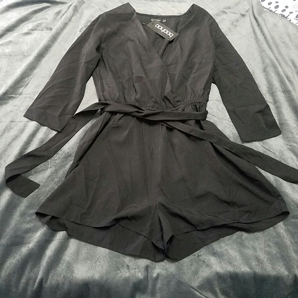 4 ROMPERS